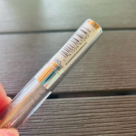 NWT Maybelline color tattoo 24 hour eyeshadow wand 590 silver spark metallic - Picture 3 of 5